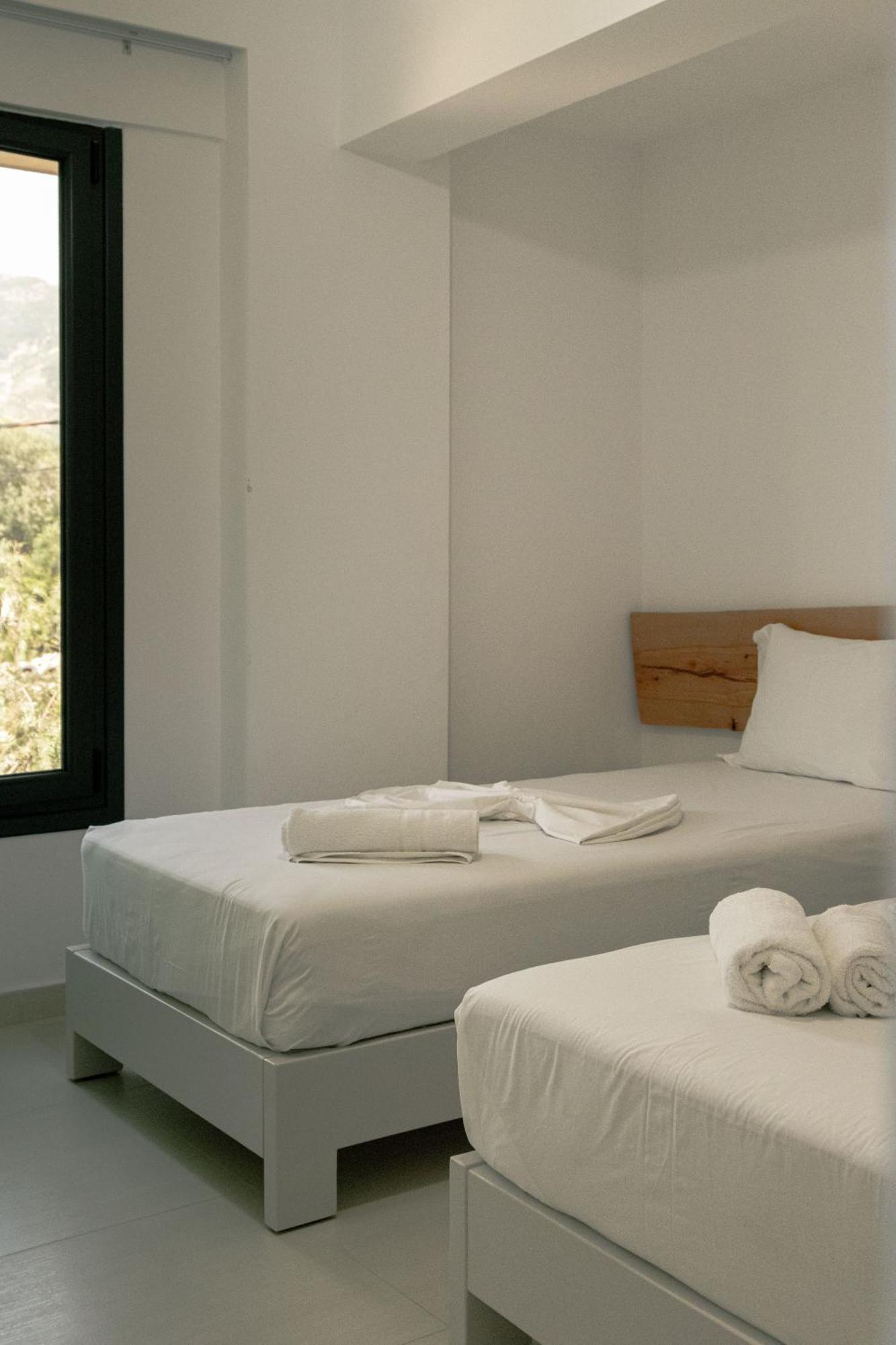 The Oasis Himare