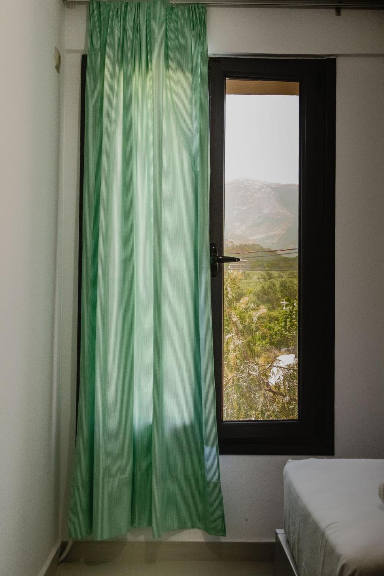The Oasis Hotell Himare