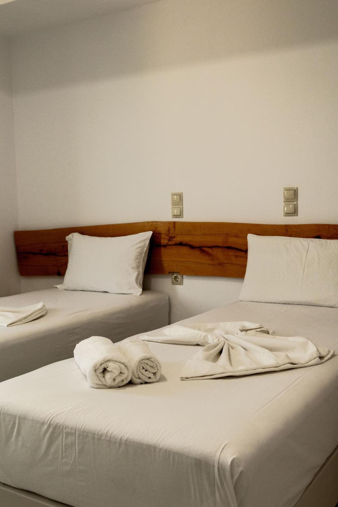 The Oasis Hotell *